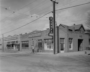 Adler Bakery 24th and Miami